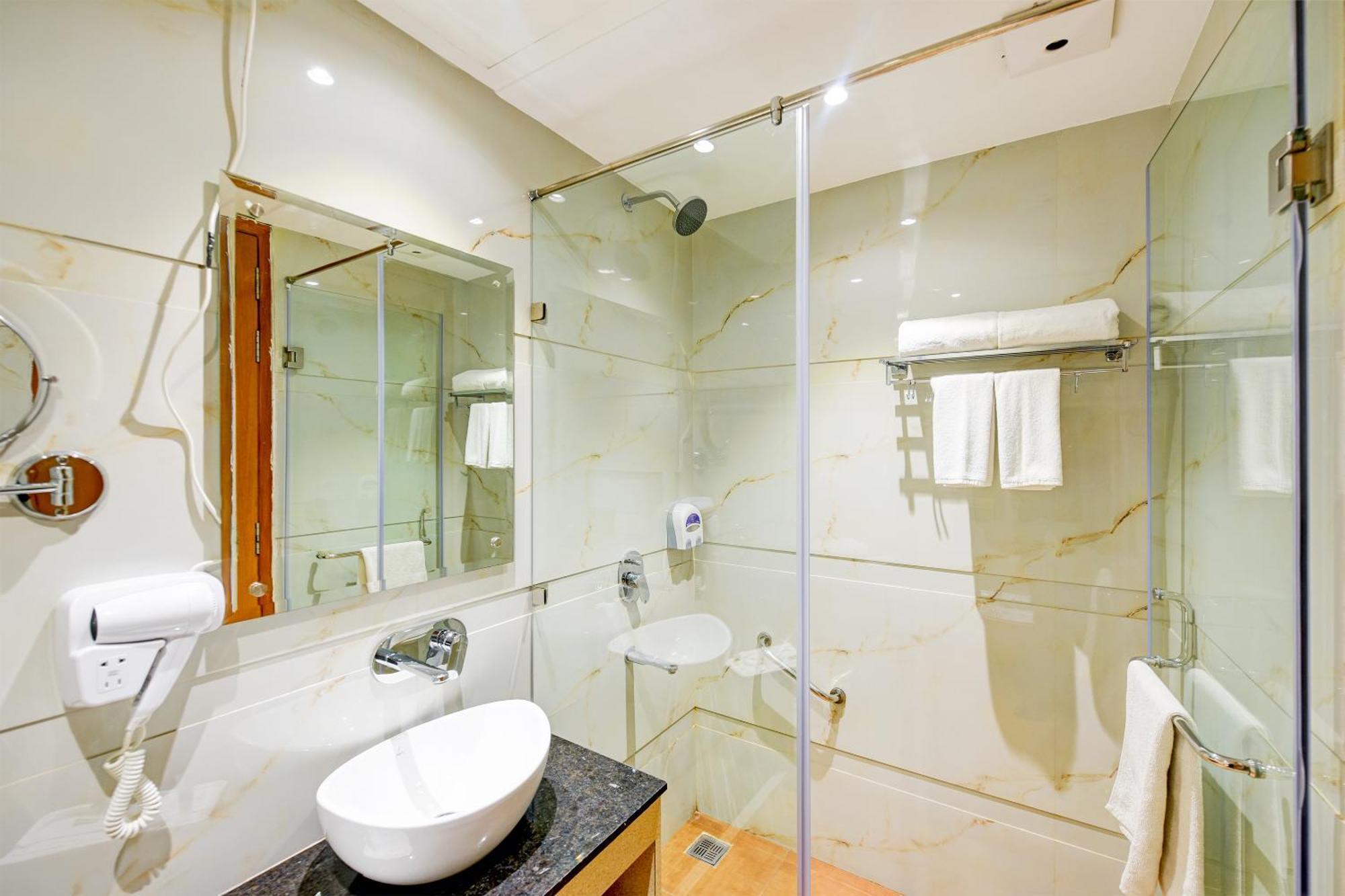 Classio Royale By Io Hotels Near Golden Temple أمريتسار المظهر الخارجي الصورة