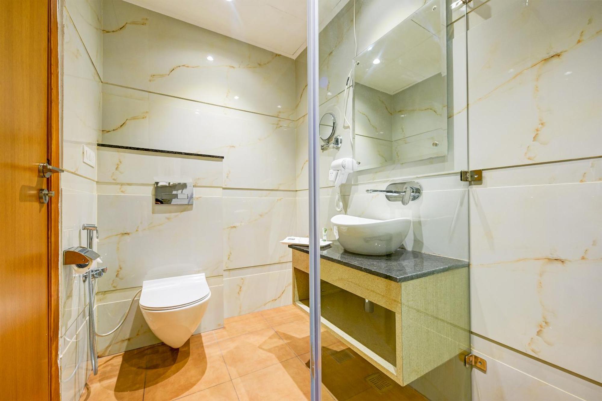 Classio Royale By Io Hotels Near Golden Temple أمريتسار المظهر الخارجي الصورة